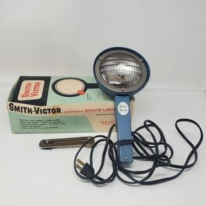 Vintage Smith-Victor Model L-5 Compact Movie Light 962‎ GE Beam Tested Retro